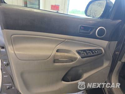 2014 Toyota Tacoma PreRunner Crew Cab Medium Bed - zdjęcie 9 z 34 - miniatura