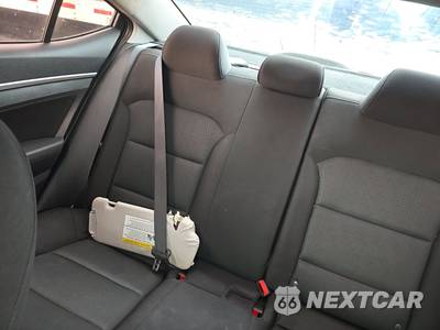2017 Hyundai Elantra Value Edition Sedan - zdjęcie 13 z 17 - miniatura