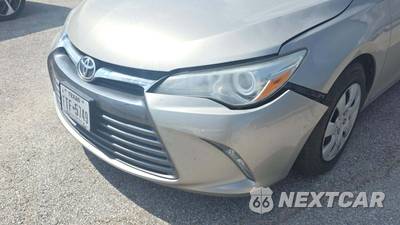 2015 Toyota Camry LE - zdjęcie 19 z 33 - miniatura