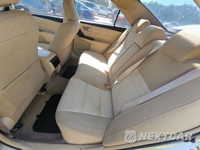 2015 Toyota Camry LE - zdjęcie 13 z 33 - miniatura