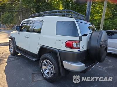 2014 Toyota FJ Cruiser w/Rear Doors - zdjęcie 6 z 21 - miniatura