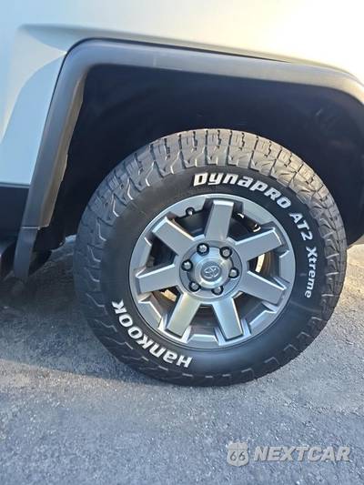 2014 Toyota FJ Cruiser w/Rear Doors - zdjęcie 9 z 21 - miniatura