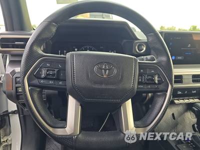 2025 Toyota 4Runner SR5 - zdjęcie 10 z 26 - miniatura