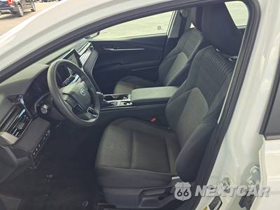 2025 Toyota Camry LE - zdjęcie 7 z 24 - miniatura
