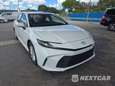 2025 Toyota Camry LE - zdjęcie 3 z 24 - miniatura