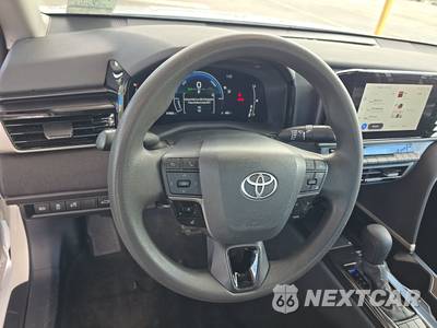 2025 Toyota Camry LE - zdjęcie 10 z 24 - miniatura