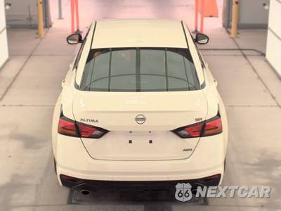 2025 Nissan Altima SR - zdjęcie 5 z 31 - miniatura
