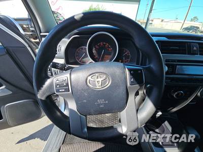 2011 Toyota 4Runner SR5 - zdjęcie 10 z 29 - miniatura
