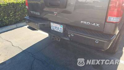 2012 Nissan TITAN PRO-4X Extended Cab Medium Bed - zdjęcie 32 z 35 - miniatura