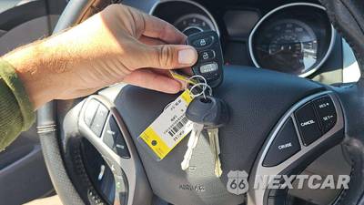 2013 Hyundai Elantra Limited Sedan - zdjęcie 24 z 35 - miniatura