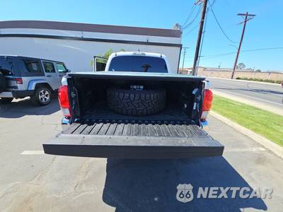2017 Toyota Tacoma TRD Off-Road Crew Cab Medium Bed - zdjęcie 16 z 38 - miniatura