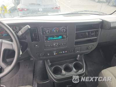 2025 Chevrolet Express 3500 Passenger Van LT 1LT 155.1" WB - zdjęcie 11 z 33 - miniatura