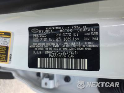 2025 Hyundai Venue SEL - zdjęcie 14 z 23 - miniatura