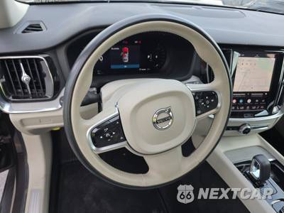 2025 Volvo V60 Cross Country B5 Plus - zdjęcie 10 z 28 - miniatura