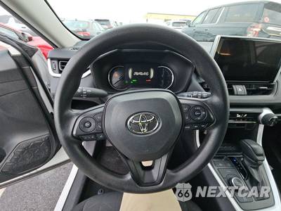 2025 Toyota RAV4 Hybrid XLE - zdjęcie 10 z 36 - miniatura