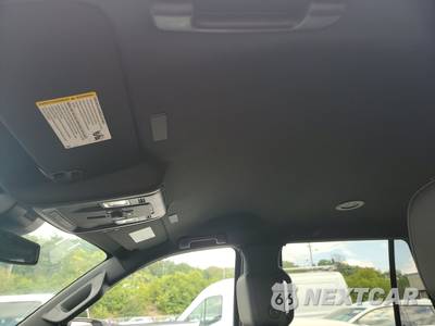 2025 GMC Yukon Denali 5SA - zdjęcie 17 z 23 - miniatura