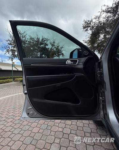 2019 Jeep Grand Cherokee Limited - zdjęcie 18 z 36 - miniatura