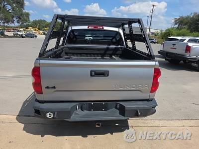 2017 Toyota Tundra SR5 Crew Cab Short Bed - zdjęcie 5 z 23 - miniatura