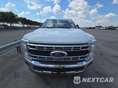 2024 Ford Super Duty F-250 XLT Crew Cab Medium Bed - zdjęcie 2 z 19 - miniatura
