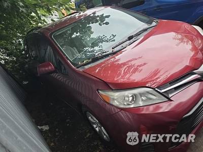 2018 Toyota Sienna LE 8-Passenger 119.3" WB - zdjęcie 3 z 32 - miniatura