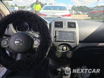 2012 Nissan Versa 1.6 SL Sedan - zdjęcie 11 z 35 - miniatura