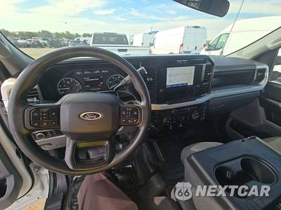 2025 Ford Super Duty F-250 XL Crew Cab Long Bed - zdjęcie 17 z 32 - miniatura