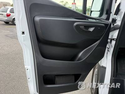 2025 Mercedes-Benz Sprinter 2500 Passenger Van High Roof 170.0" WB - zdjęcie 15 z 45 - miniatura