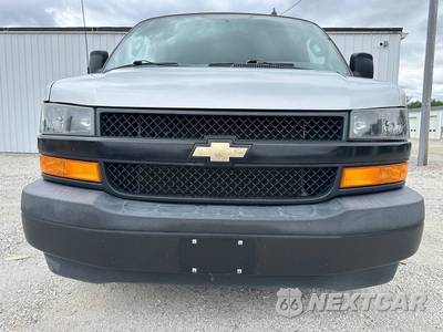 2020 Chevrolet Express 3500 Passenger Van LS 1LS 155.1" WB - zdjęcie 13 z 50 - miniatura