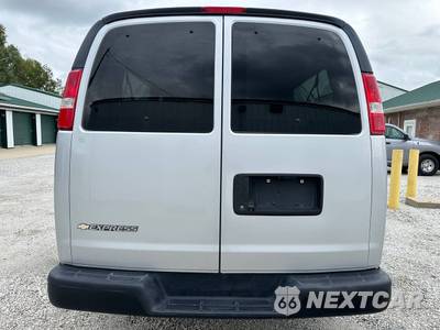 2020 Chevrolet Express 3500 Passenger Van LS 1LS 155.1" WB - zdjęcie 16 z 50 - miniatura