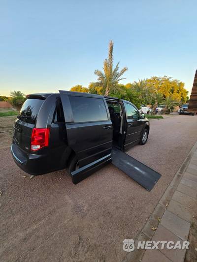 2011 Dodge Grand Caravan Mainstreet Minivan 121.2" WB - zdjęcie 38 z 50 - miniatura
