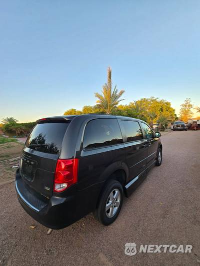 2011 Dodge Grand Caravan Mainstreet Minivan 121.2" WB - zdjęcie 13 z 50 - miniatura