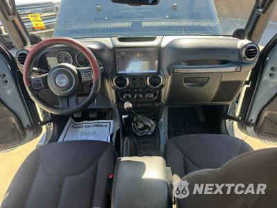 2014 Jeep Wrangler Unlimited Sport - zdjęcie 3 z 26 - miniatura