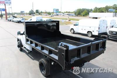 2025 Ram 5500 Cab Chassis Tradesman Regular Cab DRW - zdjęcie 13 z 44 - miniatura