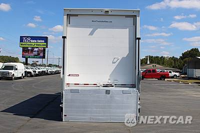 2022 Isuzu NPR HD Base Low Tilt - zdjęcie 15 z 64 - miniatura