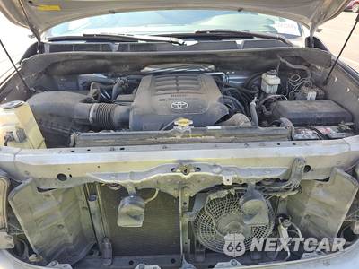 2016 Toyota Sequoia SR5 - zdjęcie 16 z 29 - miniatura