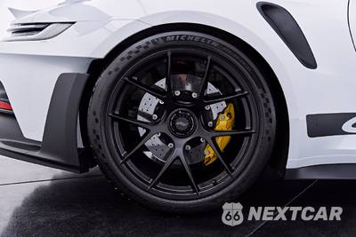 2025 Porsche 911 GT3 RS - zdjęcie 38 z 50 - miniatura
