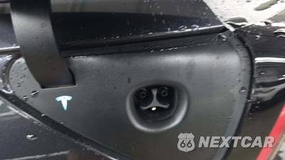 2026 Tesla Model Y Standard - zdjęcie 25 z 30 - miniatura