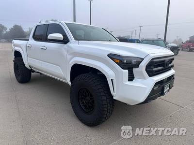 2026 Toyota Tacoma SR5 Crew Cab Medium Bed - zdjęcie 6 z 38 - miniatura