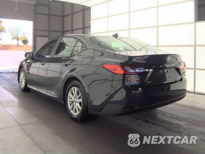 2026 Toyota Camry LE - zdjęcie 6 z 26 - miniatura