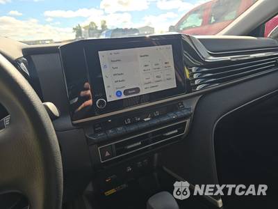 2026 Toyota Camry LE - zdjęcie 11 z 26 - miniatura
