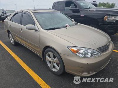 2004 Toyota Camry LE - zdjęcie 3 z 37 - miniatura