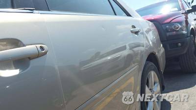 2004 Toyota Camry LE - zdjęcie 30 z 37 - miniatura