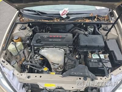 2004 Toyota Camry LE - zdjęcie 15 z 37 - miniatura
