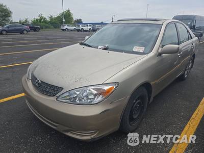2004 Toyota Camry LE - zdjęcie 1 z 37 - miniatura