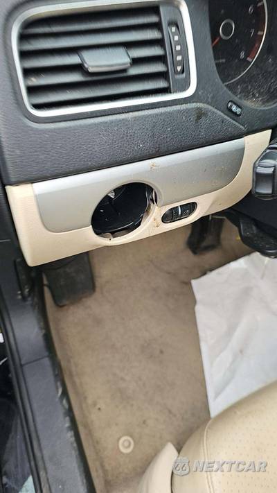 2014 Volkswagen Jetta SE Sedan w/Connectivity - zdjęcie 23 z 41 - miniatura