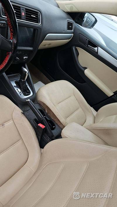 2014 Volkswagen Jetta SE Sedan w/Connectivity - zdjęcie 22 z 41 - miniatura