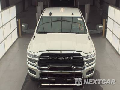2026 Ram 2500 Big Horn Crew Cab Medium Bed - zdjęcie 2 z 28 - miniatura