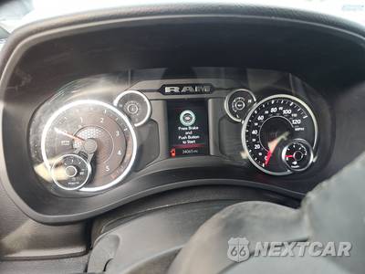 2025 Ram 2500 Big Horn Crew Cab Medium Bed - zdjęcie 12 z 28 - miniatura