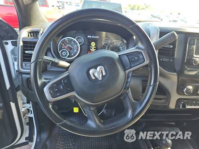 2024 Ram 3500 Cab Chassis Tradesman Crew Cab DRW - zdjęcie 10 z 41 - miniatura