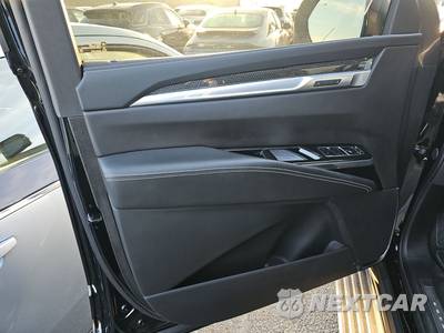 2025 Cadillac Escalade ESV V-Series 1SD - zdjęcie 9 z 18 - miniatura